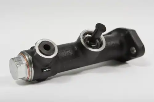 Цилиндр сцепления LADA 21010160261000