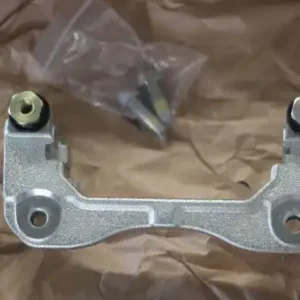 скоба тормозного суппорта!Geely Emgrand X7 1014025158