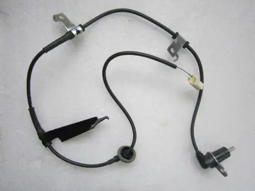 Датчик ABS MAGTECHNIC MAG2770