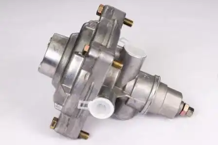 клапан управления тормозами прицепа!с двухпроводным приводом,ан.16.3522010МАЗ,КАМАЗ,ГАЗ 100-3522010 АВТОМАГНАТ