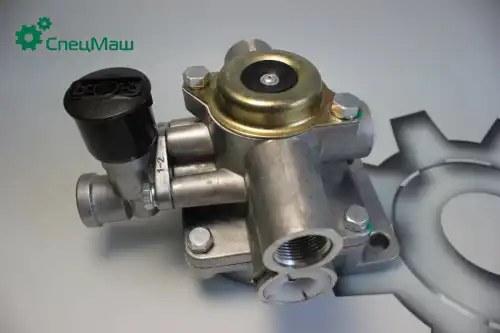 воздухораспределитель тормоз.полуприцепа 2-х проводный!ан.9758-3531010МАЗ,ЗИЛ,КАМАЗ 7494.3531010.01 СПЕЦМАШ