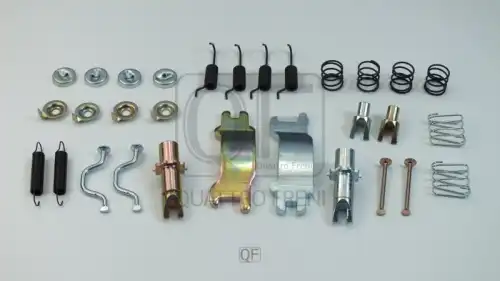 р/к тормозных колодок задних! Toyota Yaris 1/0 16V/1.3/1.4/1.5 99> QF36F00011 QUATTRO FRENI