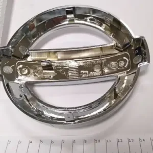 эмблема капота! Nissan Qashqai J10 06> 62890BR12A