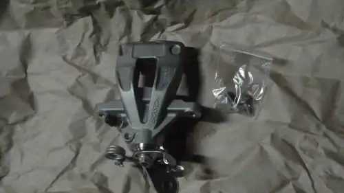 суппорт тормозной задний правый! Geely Emgrand X7 11> 1064001723